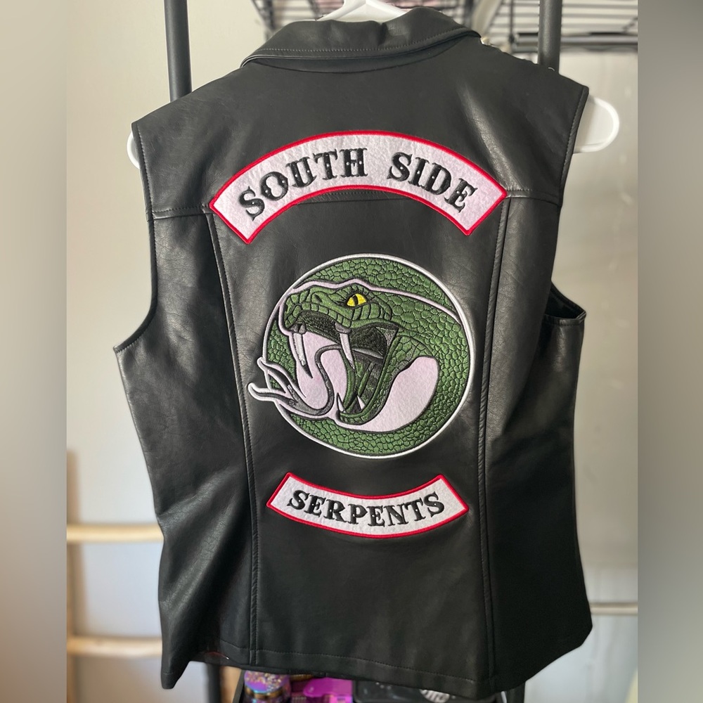 Size M riverdale south side serpents vest